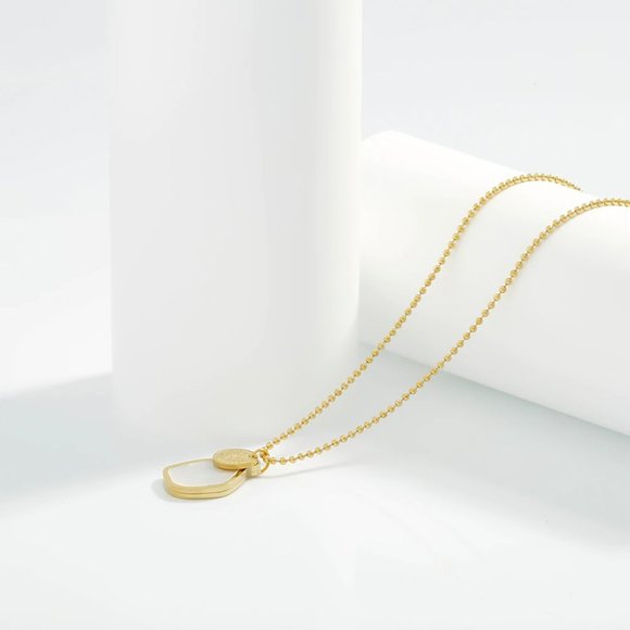 New 18K Gold Plated Shell Coin Necklace - Picture 6 of 7